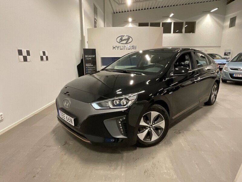 Phantom black metallic Begagnad 2019 Hyundai Ioniq Premium Sedan | 179 500 kr (Lite dyr) - Bild 1/4