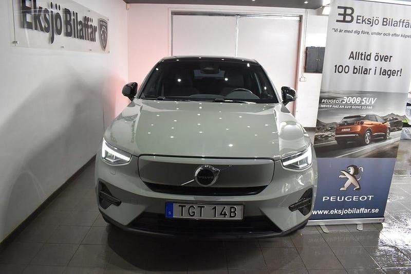 Begagnad Volvo C40 Core 300 kW (408 HK) 2022 Grön SUV