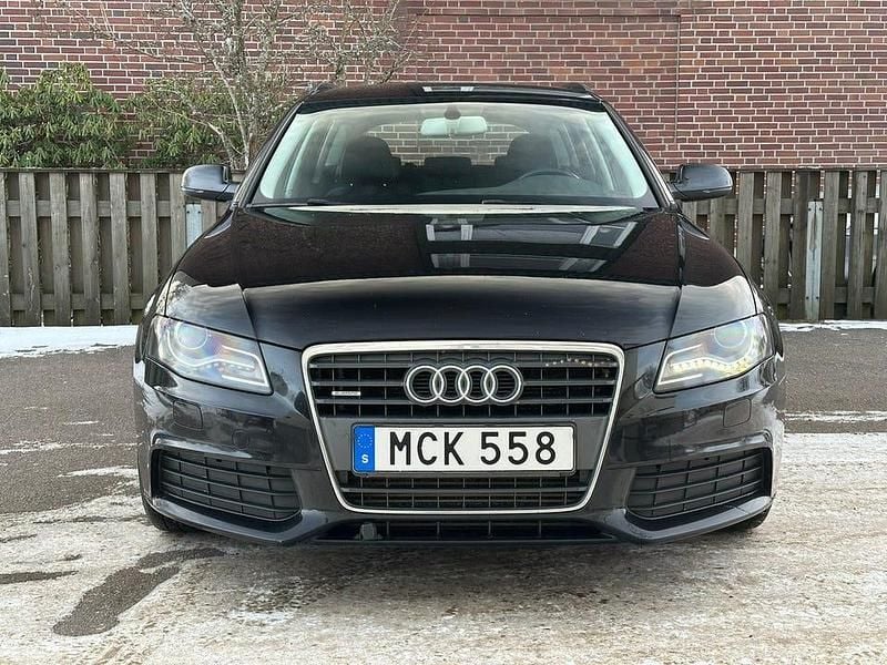Begagnad Audi A4 143 HK (105 kW) 2011 Svart Kombi