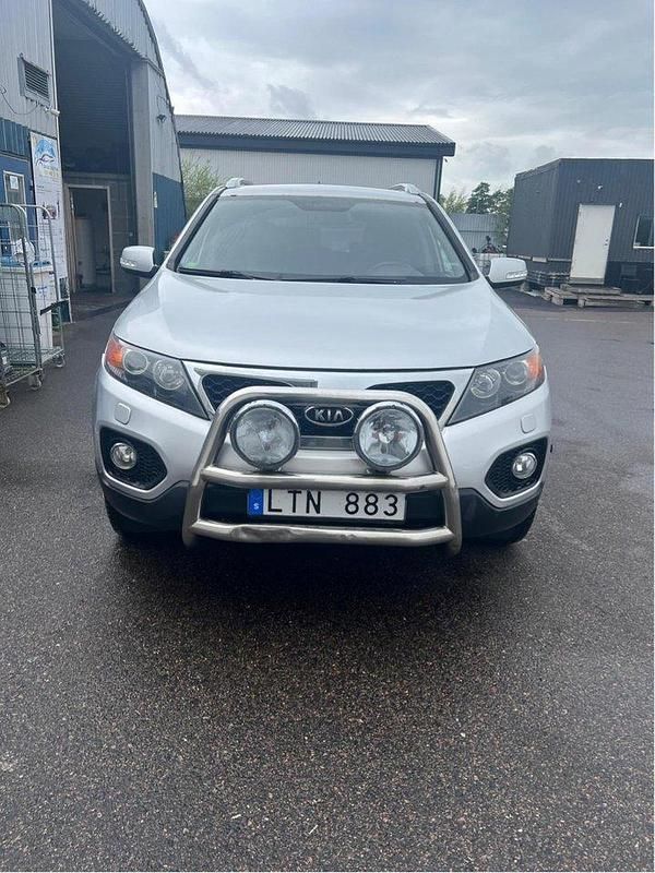 Silver Begagnad 2012 Kia Sorento EX SUV | 99 900 kr (Marknadspris) - Bild 1/4