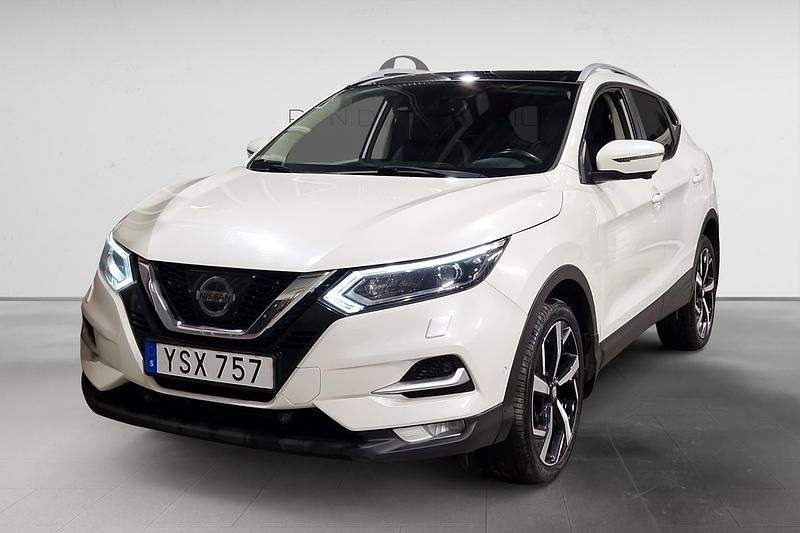 Vit Begagnad 2017 Nissan Qashqai 360º SUV | 123 800 kr (Bra pris) - Bild 1/3