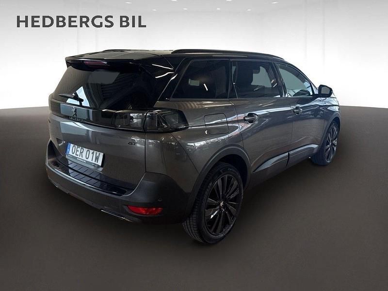 Begagnad Peugeot 5008 131 HK (96 kW) 2023 Grå Minibuss