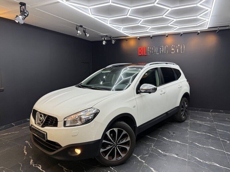 Vit Begagnad 2011 Nissan Qashqai +2 SUV | 79 500 kr (Lite dyr) - Bild 1/4