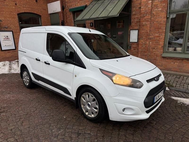 Vit Begagnad 2017 Ford Transit Connect Minibuss | 89 900 kr (Marknadspris) - Bild 1/4