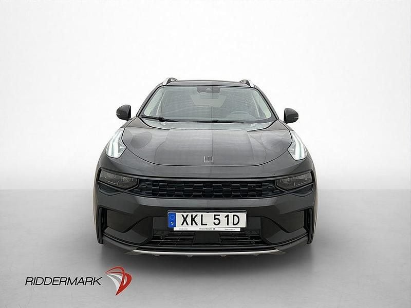 Begagnad Lynk & Co 01 261 HK (191 kW) 2021 Svart SUV