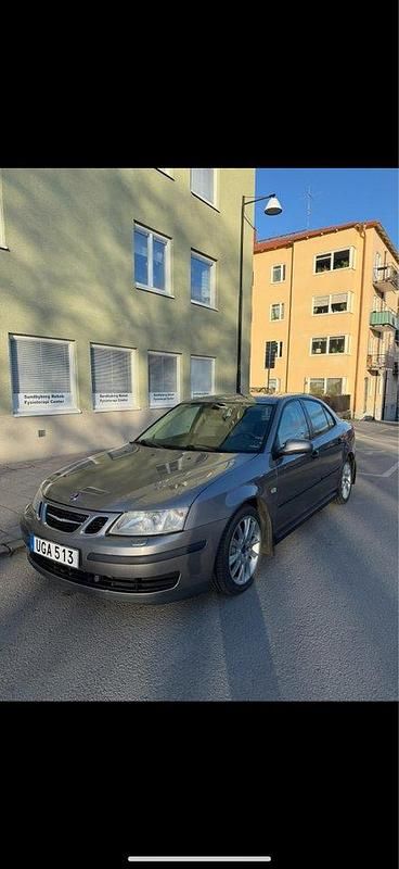 Grå Begagnad 2003 Saab 9-3 Linear Sedan | 14 000 kr (Dyr) - Bild 1/1