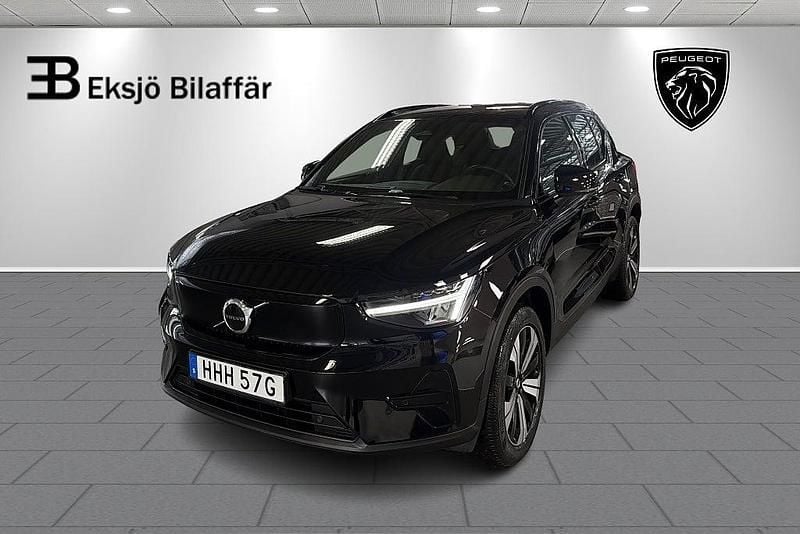 Begagnad Volvo XC40 Core 185 kW (252 HK) 2022 Svart SUV