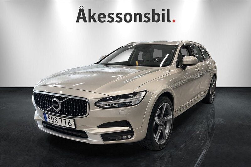 Lbrun Begagnad 2017 Volvo V90 CC Momentum Kombi | 279 000 kr (Lite dyr) - Bild 1/4