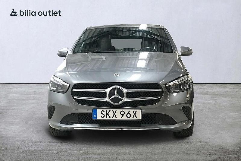 Begagnad Mercedes B250e 2021 Grå Minibuss