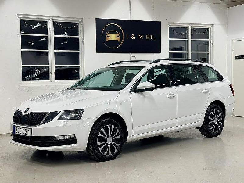 Vit Begagnad 2017 Skoda Octavia Ambition Kombi | 139 900 kr (Marknadspris) - Bild 1/4