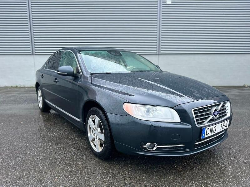 Begagnad 2013 Volvo S80 Sedan | 70 000 kr (Marknadspris) - Bild 1/4