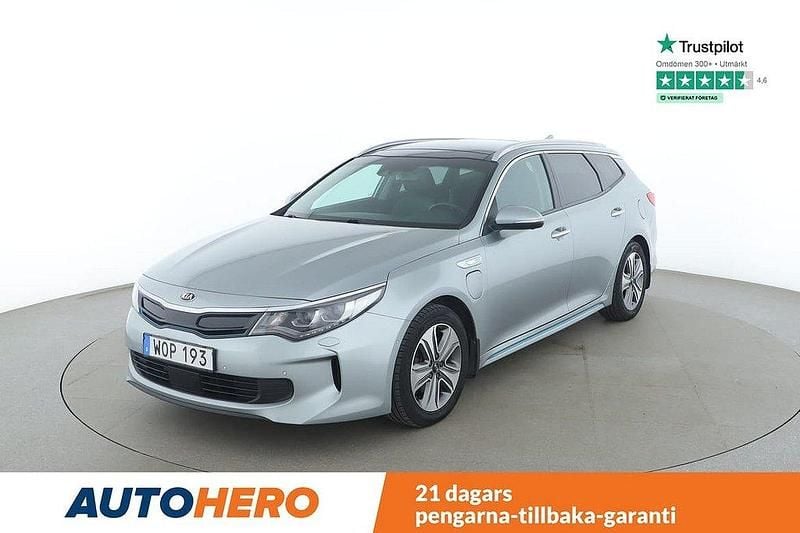 Grå Begagnad 2017 Kia Optima Hybrid Advance Sedan | 179 000 kr (Marknadspris) - Bild 1/4