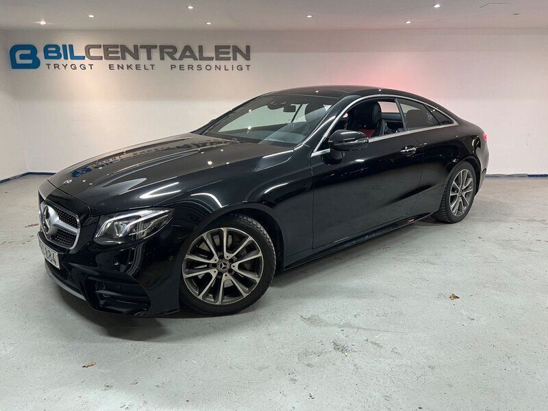 Svart Begagnad 2017 Mercedes E300 AMG line Sportkupé | 339 900 kr (Marknadspris) - Bild 1/3