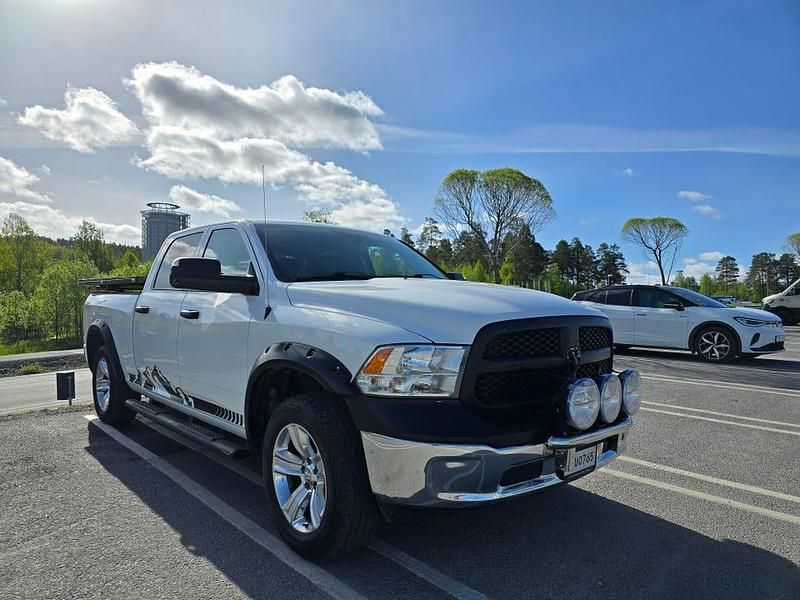 Begagnad RAM 1500 395 HK (290 kW) 2015 Pickup