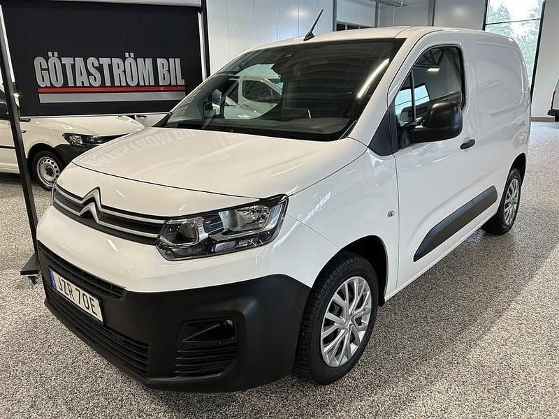 Begagnad Citroën Berlingo 131 HK (96 kW) 2020 Vit Minibuss