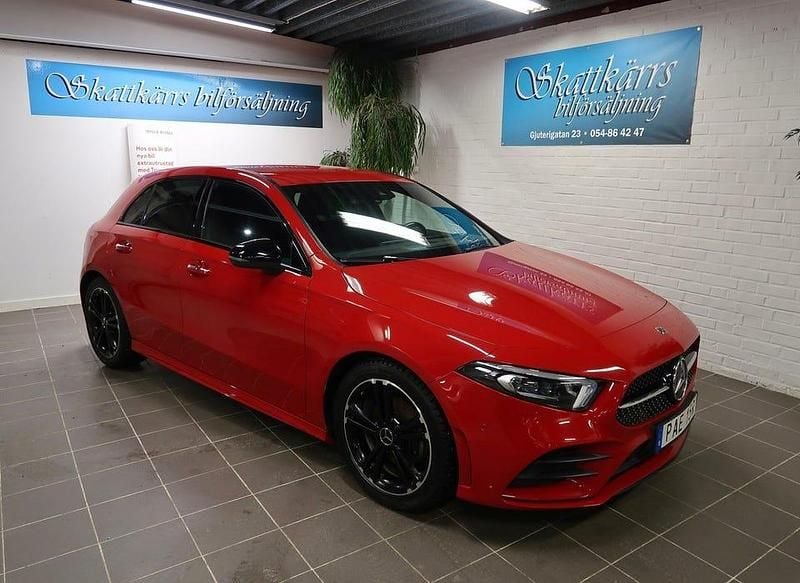Begagnad Mercedes A200 Sport 163 HK (119 kW) 2019 Röd Halvkombi