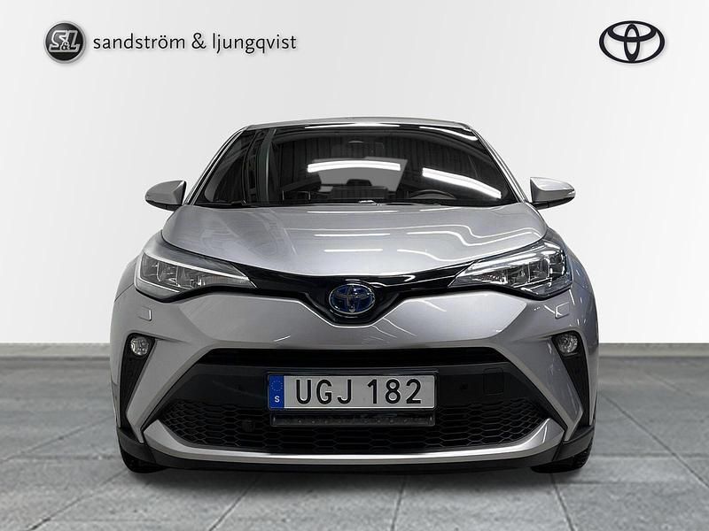 Begagnad Toyota C-HR Edition 124 HK (91 kW) 2021 Mörkgrå SUV