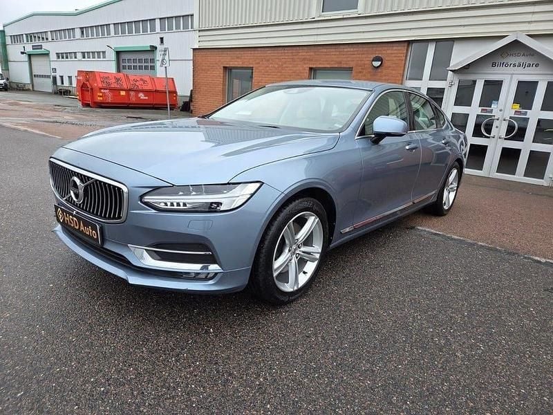 Begagnad Volvo S90 Inscription 255 HK (187 kW) 2017 Ljusblå Sedan