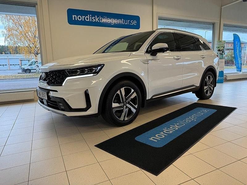 Vit Begagnad 2021 Kia Sorento 2 SUV | 349 900 kr (Marknadspris) - Bild 1/4