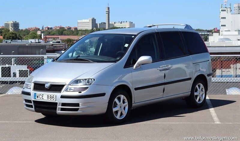Silver Begagnad 2004 Fiat Ulysse Minibuss | 29 900 kr - Bild 1/4