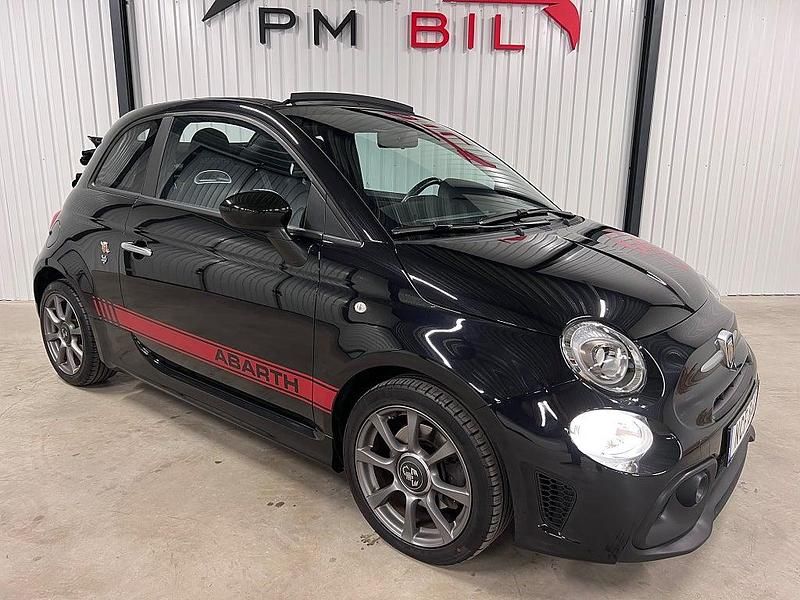 Begagnad Abarth 595C 146 HK (107 kW) 2022 Svart (svart metallic) Cab