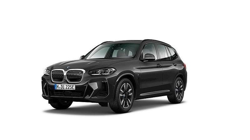 Begagnad BMW iX3 M Sport 210 kW (286 HK) 2022 Grå SUV