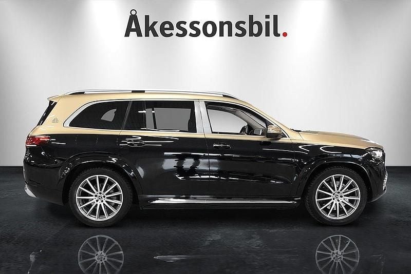 Begagnad Mercedes GLS600 Maybach 558 HK (410 kW) 2021 Svart SUV