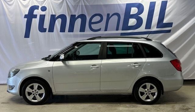 Silver Begagnad 2014 Skoda Fabia Ambiente Kombi | 59 900 kr (Marknadspris) - Bild 1/4