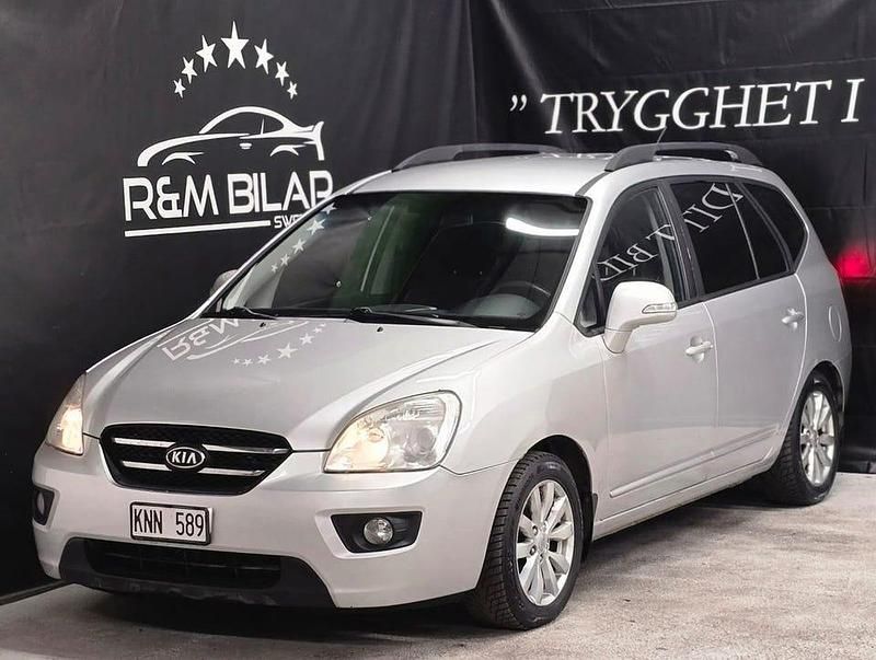 Silver Begagnad 2009 Kia Carens Minibuss | 59 800 kr (Dyr) - Bild 1/4