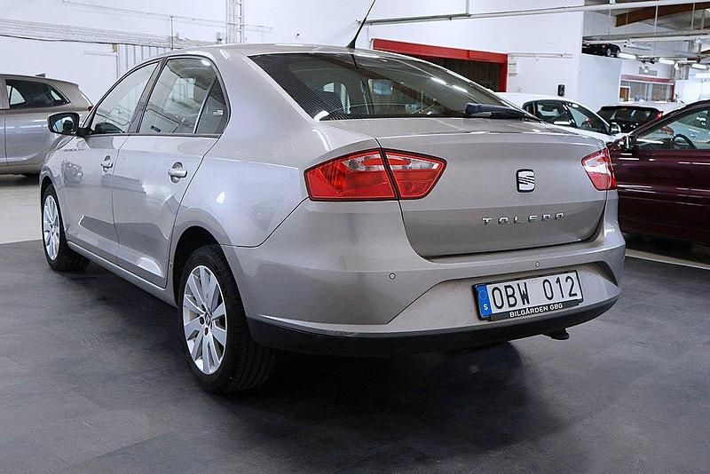 Begagnad Seat Toledo 105 HK (77 kW) 2013 Ljusbrun (brun) Halvkombi