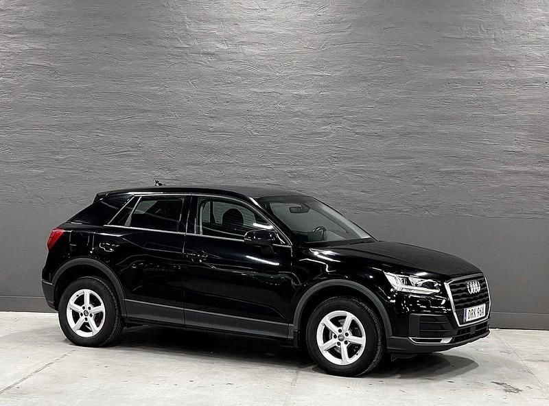 Svart Begagnad 2019 Audi Q2 Proline SUV | 199 900 kr (Marknadspris) - Bild 1/4
