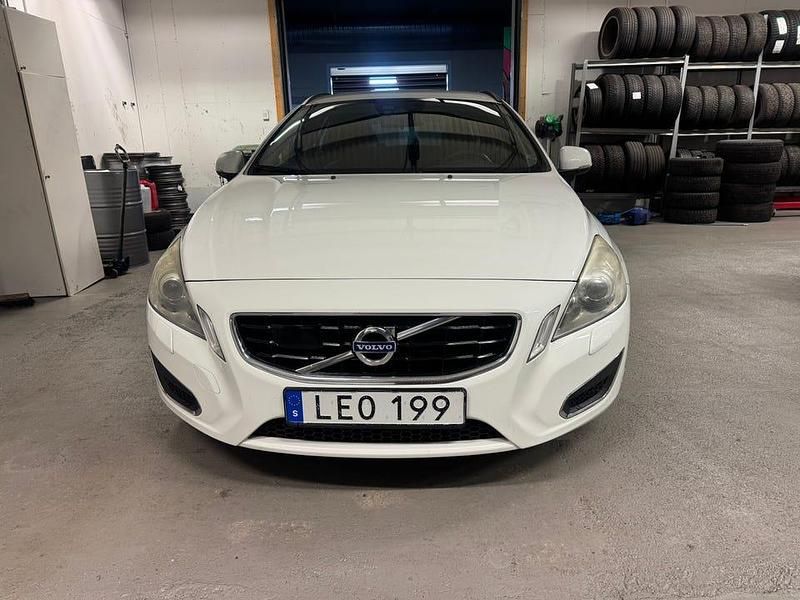 Begagnad Volvo V60 163 HK (119 kW) 2011 Kombi