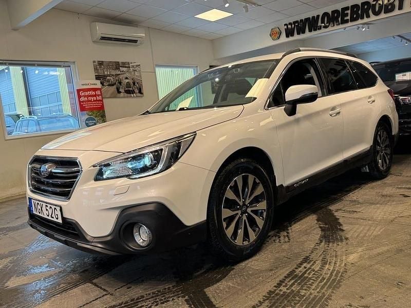 Begagnad Subaru Outback 175 HK (128 kW) 2019 Vit Kombi