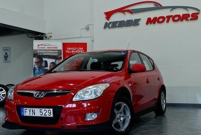 Röd Begagnad 2007 Hyundai i30 Halvkombi | 26 900 kr (Marknadspris) - Bild 1/4