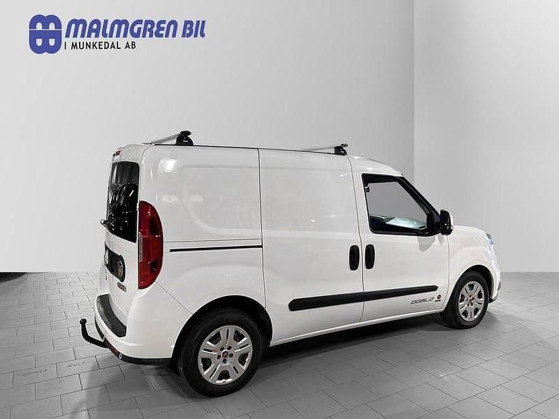 Begagnad Fiat Doblò 80 HK (58 kW) 2017 Vit Minibuss