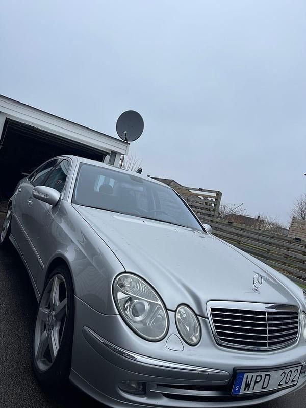 Begagnad Mercedes E200 163 HK (119 kW) 2005