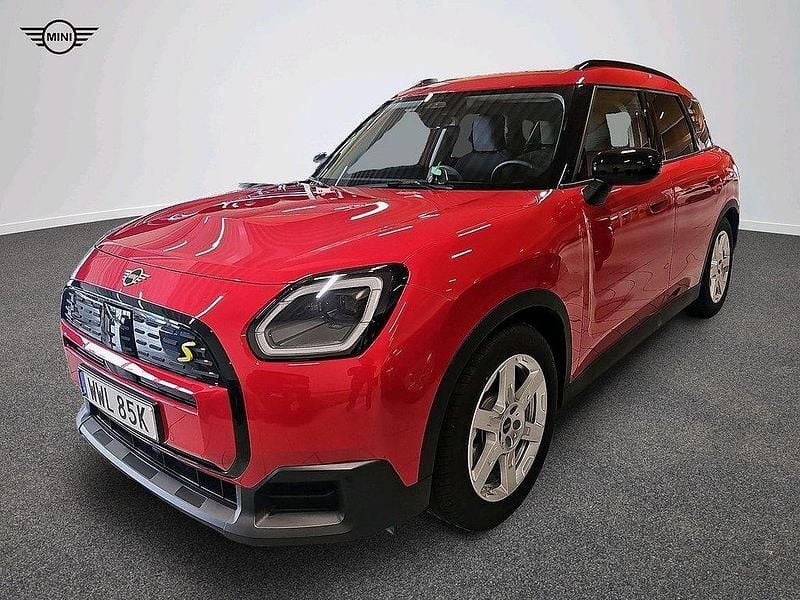 Röd Begagnad 2024 Mini Countryman SUV | 449 900 kr - Bild 1/4