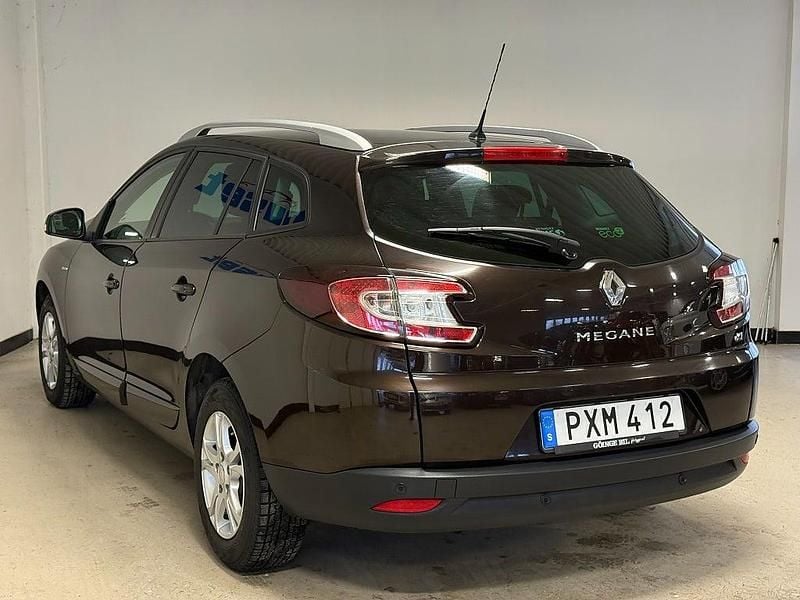Begagnad Renault Mégane GrandTour LIMITED 110 HK (80 kW) 2015 Brun Kombi