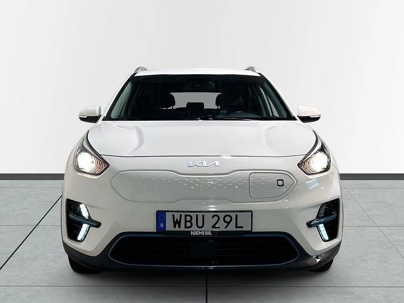 Begagnad Kia e-Niro Advance 150 kW (204 HK) 2022 Vit SUV