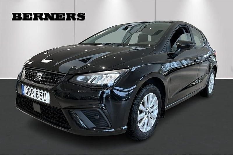 Svart Begagnad 2023 Seat Ibiza Style Halvkombi | 189 900 kr (Marknadspris) - Bild 1/4