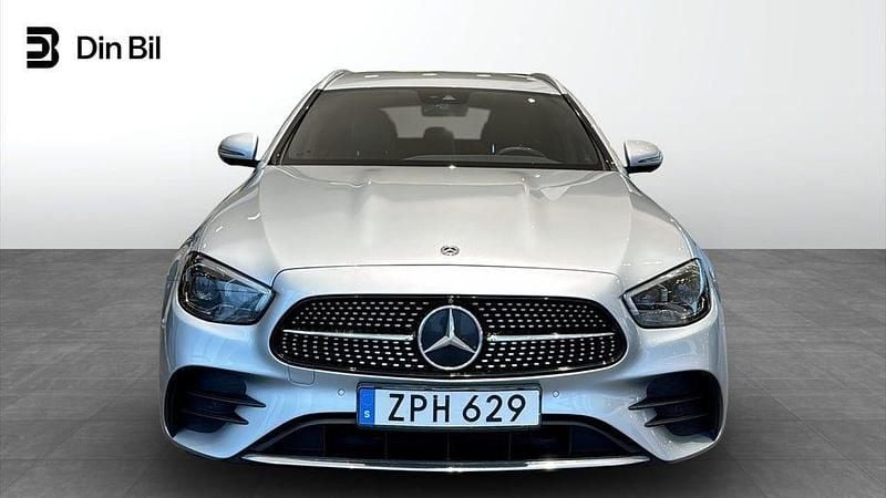 Begagnad Mercedes E300 AMG 194 HK (142 kW) 2021 Silver