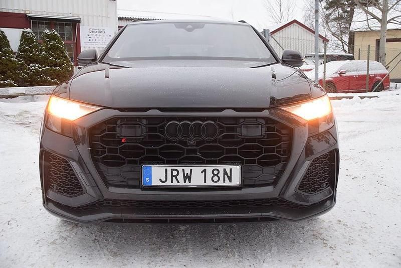 Begagnad Audi Q8 600 HK (441 kW) 2020 Svart SUV