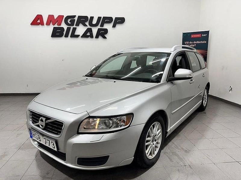 Begagnad Volvo V50 Kinetic 116 HK (85 kW) 2012 Ljusgrå Kombi