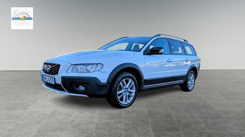 Vit Begagnad 2016 Volvo XC70 Standard SUV | 149 900 kr (Bra pris) - Bild 1/4