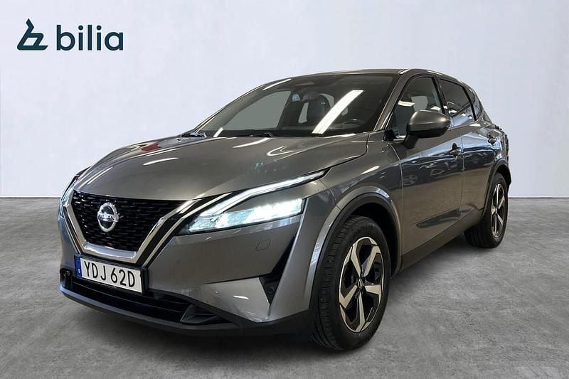 Grå Begagnad 2021 Nissan Qashqai 360º SUV | 259 000 kr (Marknadspris) - Bild 1/4