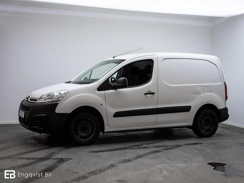 Begagnad Citroën Berlingo 75 HK (55 kW) 2017 Vit Minibuss