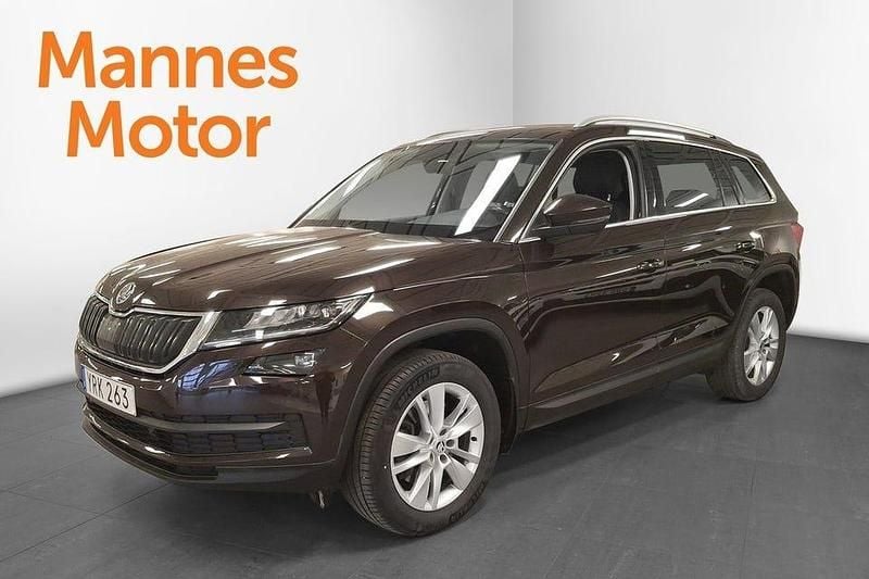 Brun Begagnad 2017 Skoda Kodiaq Business Line SUV | 199 900 kr (Marknadspris) - Bild 1/4