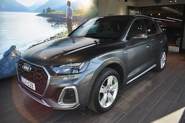 Grå Begagnad 2022 Audi Q5 S-Line SUV | 449 000 kr (Dyr) - Bild 1/4