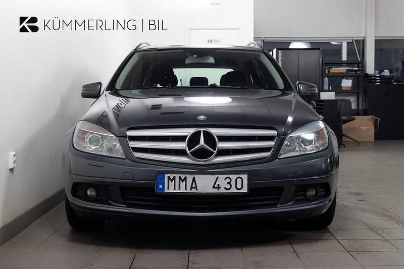 Begagnad Mercedes C180 158 HK (116 kW) 2010 Mörkgrå Kombi