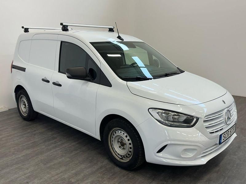 Vit Begagnad 2023 Mercedes Citan 110 Van | 223 750 kr - Bild 1/4